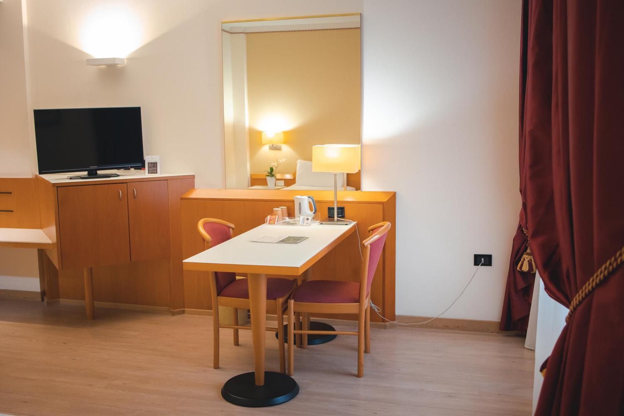 Best Western Mirage Hotel Fiera Paderno Dugnano Extérieur photo